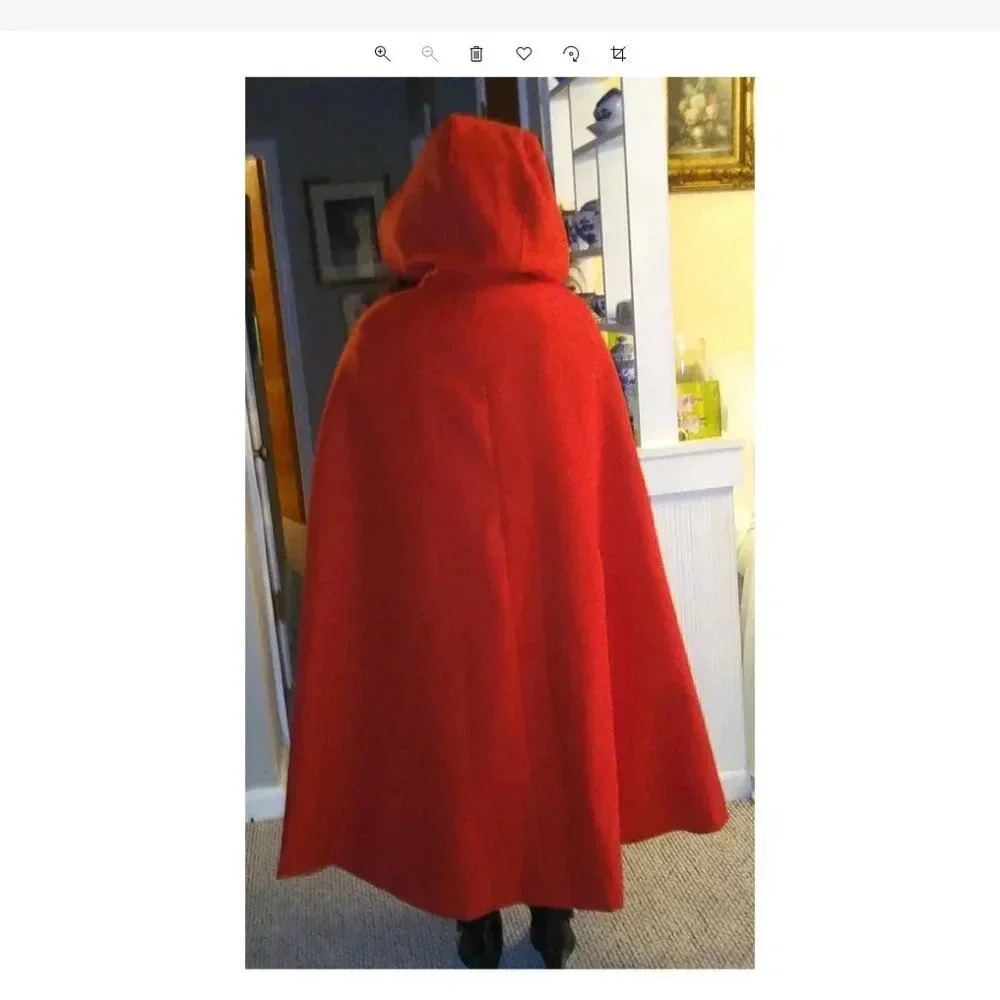 Hooded JR  Cape Cloak Large but fits like a medium - Picture 8 of 8